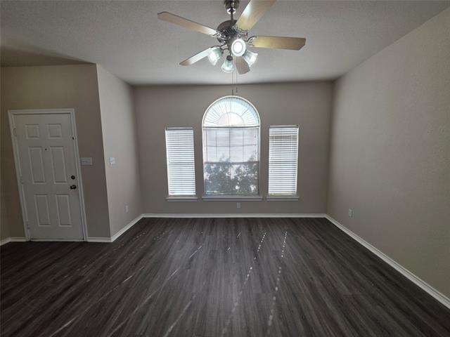 Building Photo - 8541 Rainy Lake Dr