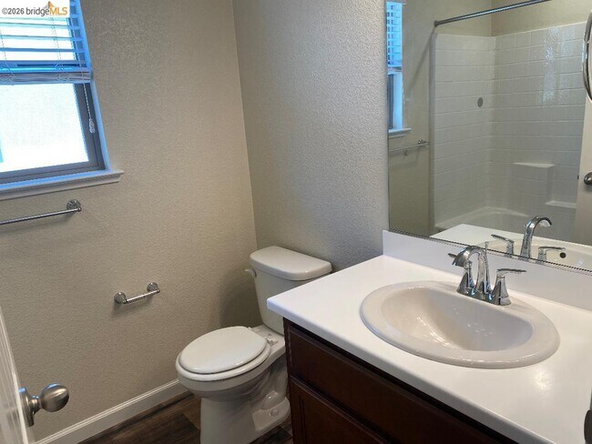 Building Photo - 3636 Landmark Cir