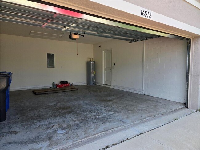 Building Photo - 16912 Trite Bend St