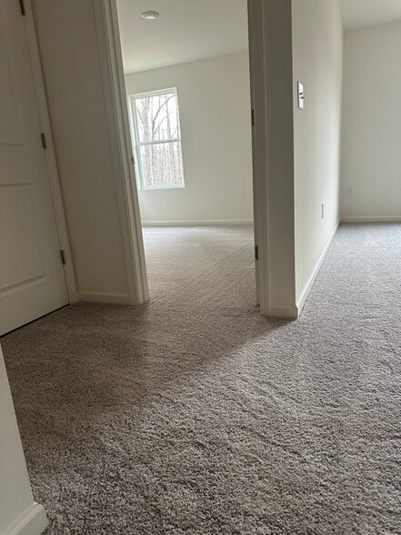 Building Photo - 4749 Foxhollow Trl