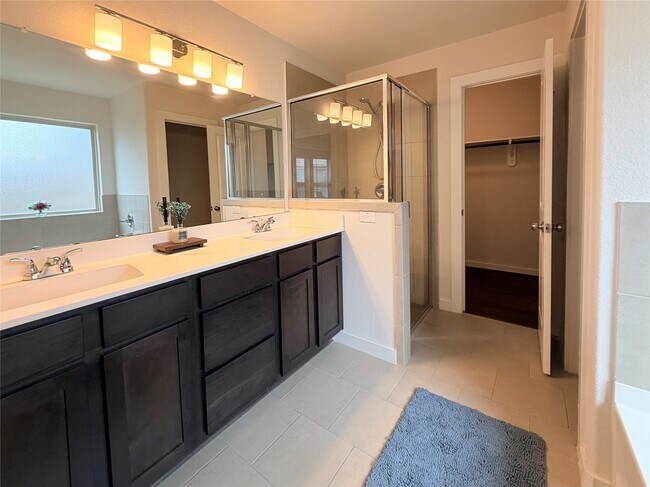 Building Photo - 6807 Bardsdale Ct