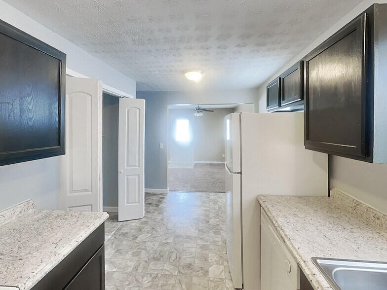 Building Photo - 7109 E 14th St