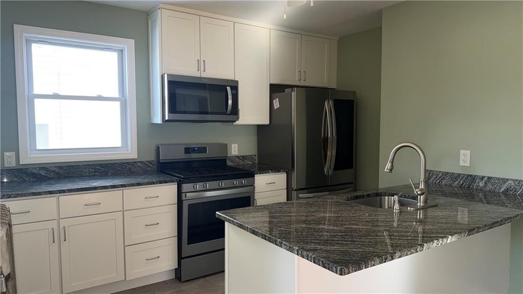 Building Photo - 56 Waltham St