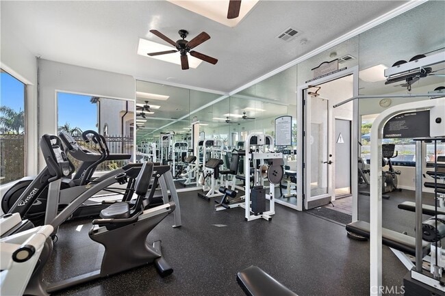 Building Photo - 30902 Club House Dr
