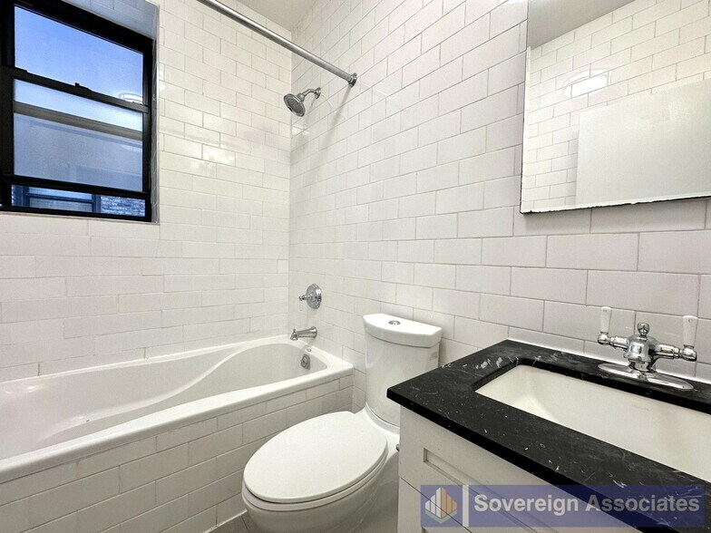 Building Photo - 601 W 137th St