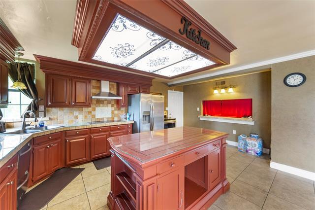 Building Photo - 5826 Pleasant Valley Rd