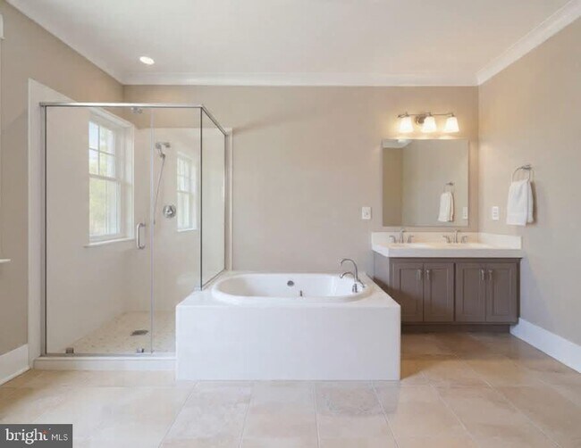 Building Photo - 4014 Derby Ct