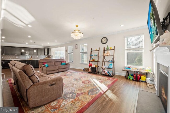 Building Photo - 1281 Backbone Wy