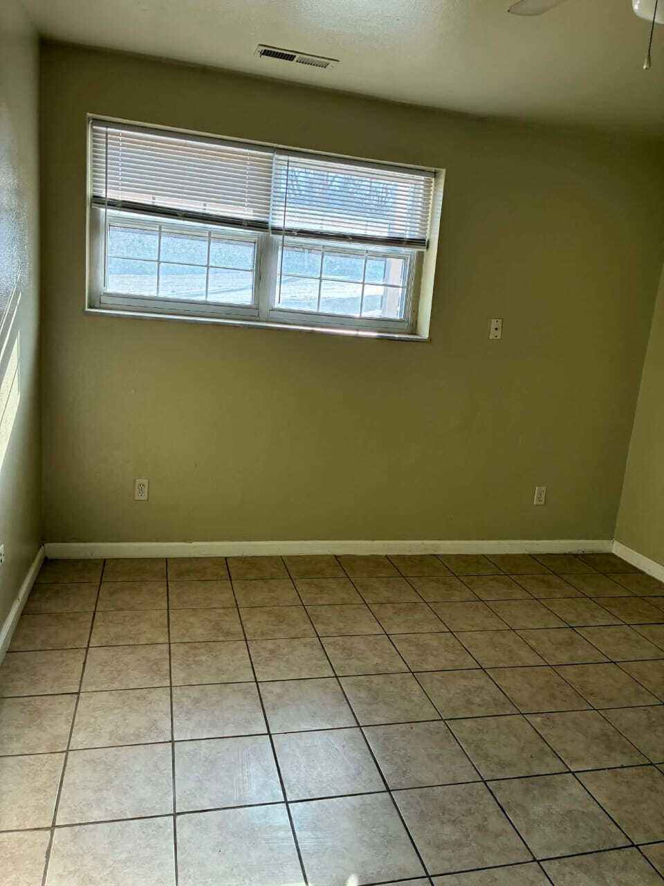 Building Photo - 1170 Grand Terrace Dr