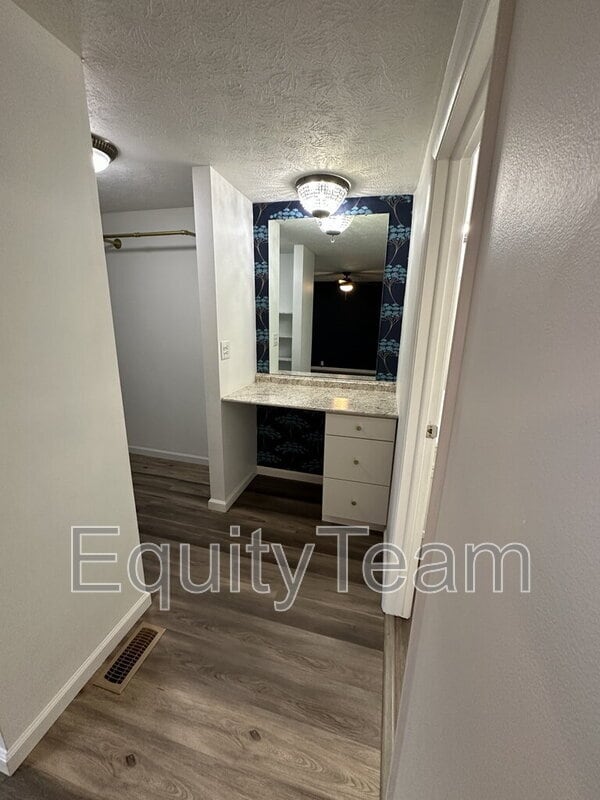 Building Photo - 2877 Mossy Brink Ct