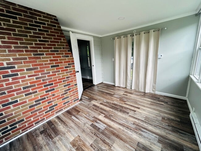 Building Photo - Cute 3 bedroom house located in East Stroudsburg Borough!