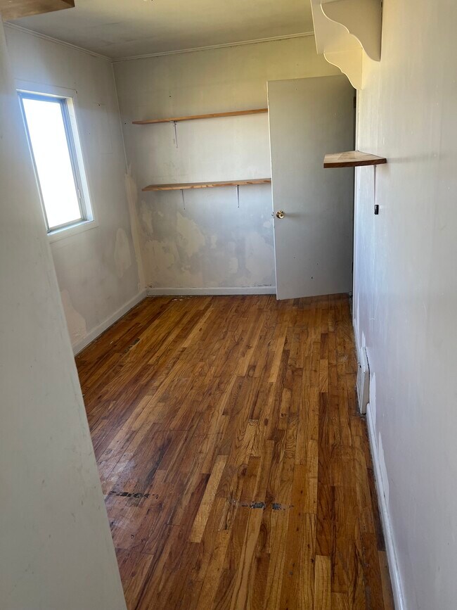 Building Photo - 735 N 3300 E