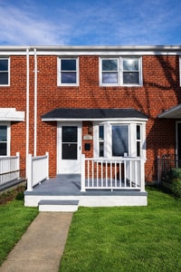 Building Photo - Three-Bedroom Home In Essex