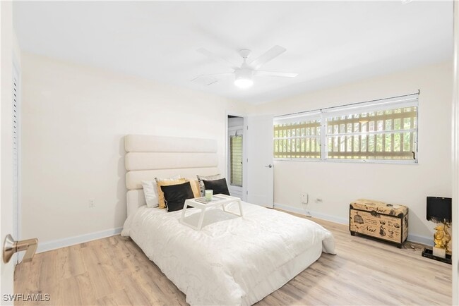 Building Photo - 2125 Marina Dr