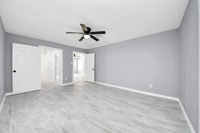 Building Photo - 5103 Karu Dr