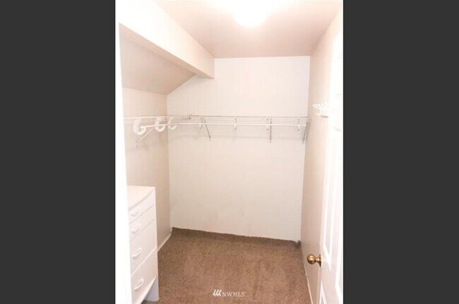 Building Photo - Private Cul-de-Sac Home with Fenced Yard & Attached 2-Car Garage