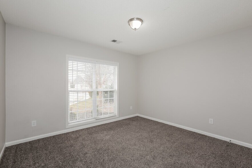 Building Photo - 409 Mazley Dr