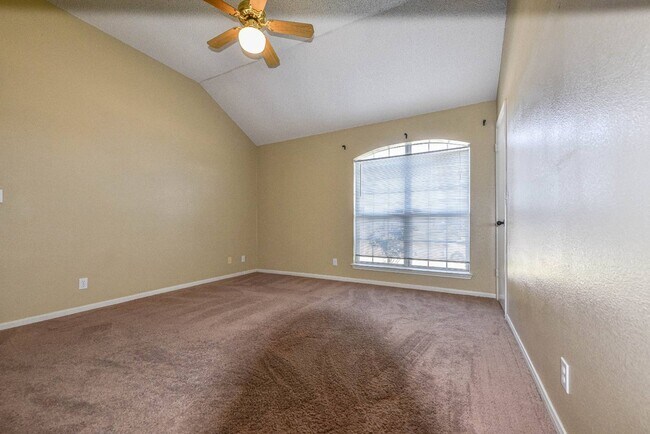 Building Photo - 3507 Christie Dr