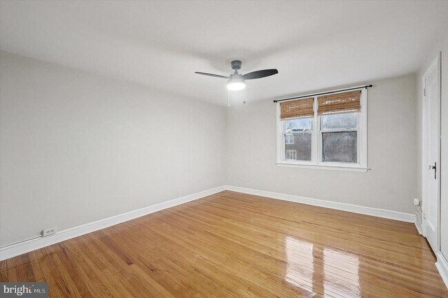 Building Photo - 650 Magnolia Ave