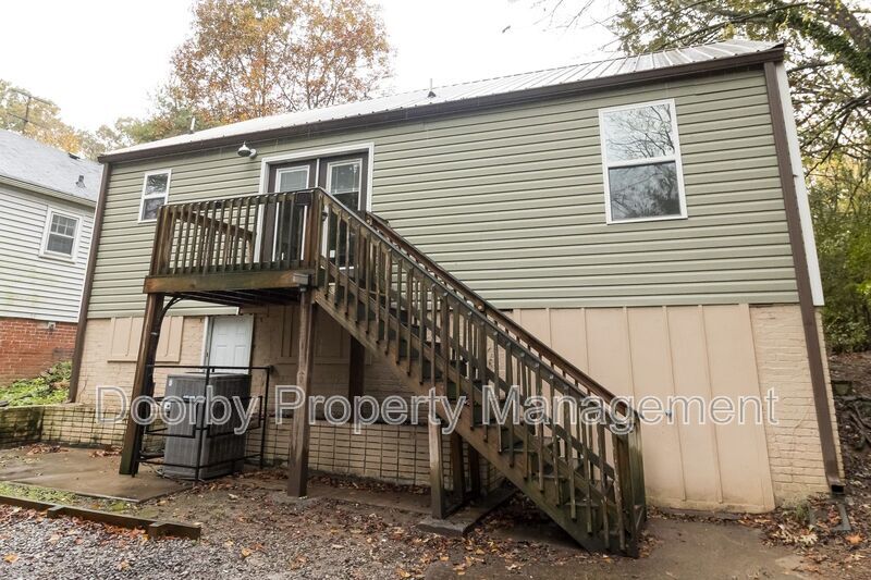 Building Photo - 1712 Tunnel Blvd