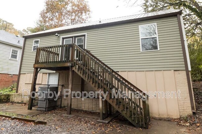 Building Photo - 1712 Tunnel Blvd