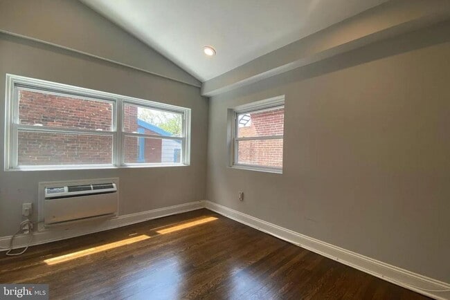 Building Photo - 1616 Spruce St