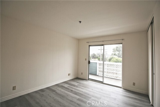 Building Photo - 1211 Huntington Dr