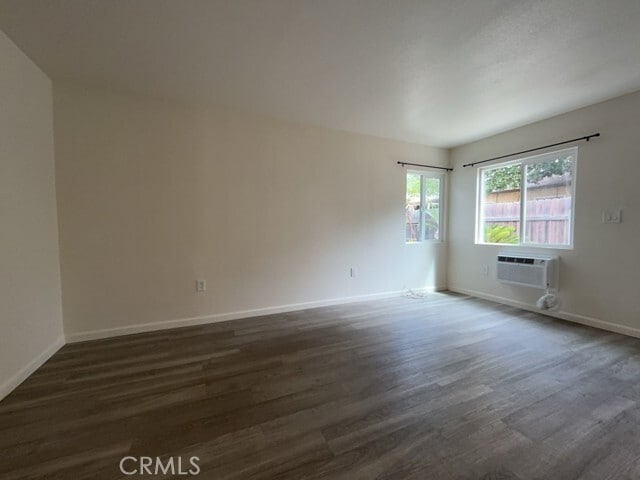 Building Photo - 3928 Everest Ave