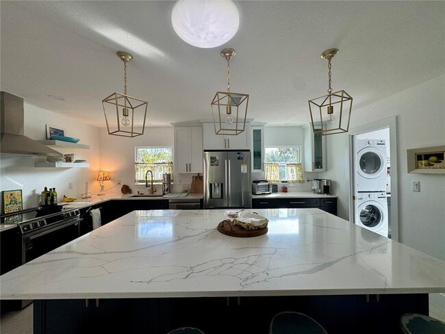 Building Photo - 7372 Melaleuca Way