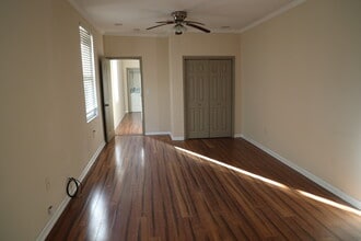 Building Photo - NO2504