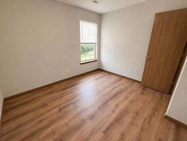 Building Photo - 1610 Typhoon Dr