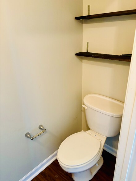 Building Photo - 21 Edgebrook Cir
