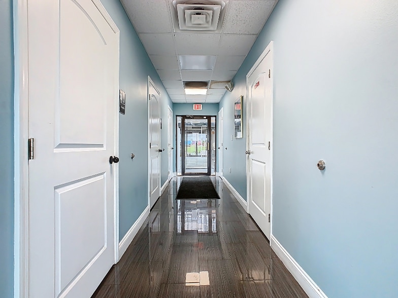 Building Photo - 44199 US-27