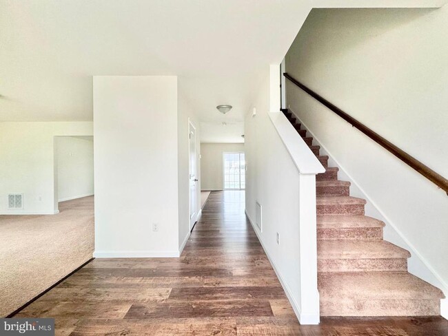 Building Photo - 212 William Ross Ln