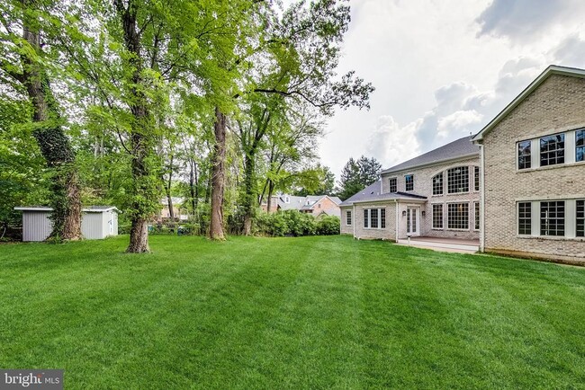 Building Photo - 3104 Sleepy Hollow Rd