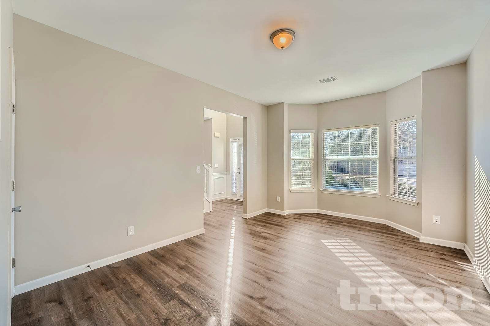 Building Photo - 5190 Hopewell Manor Dr