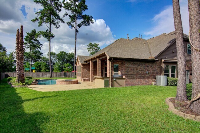Building Photo - 34 Canoe Bend Ct