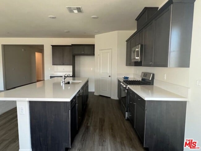 Building Photo - 7318 Chetco River St