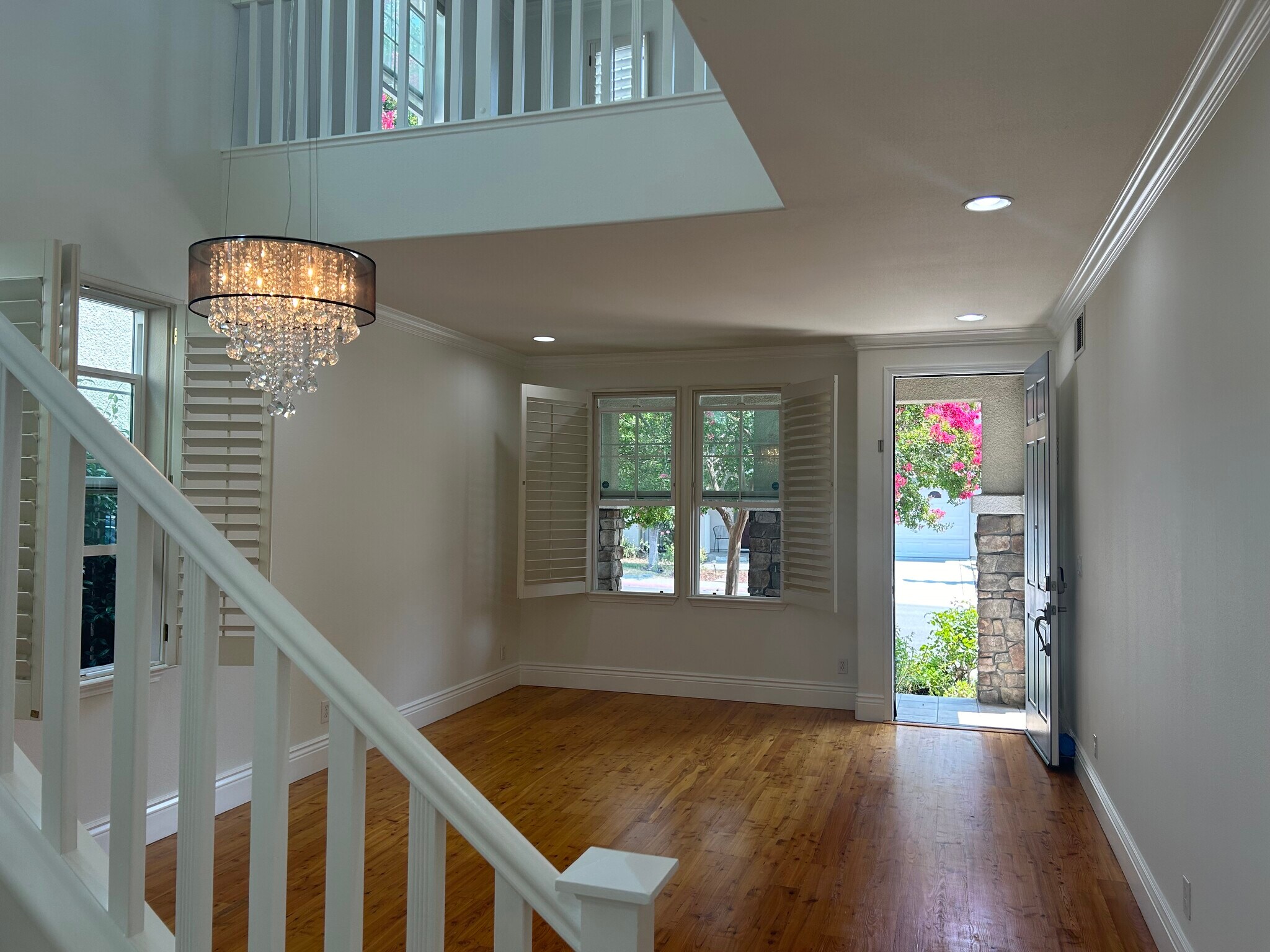 Living Room - 2553 McLaren Ln