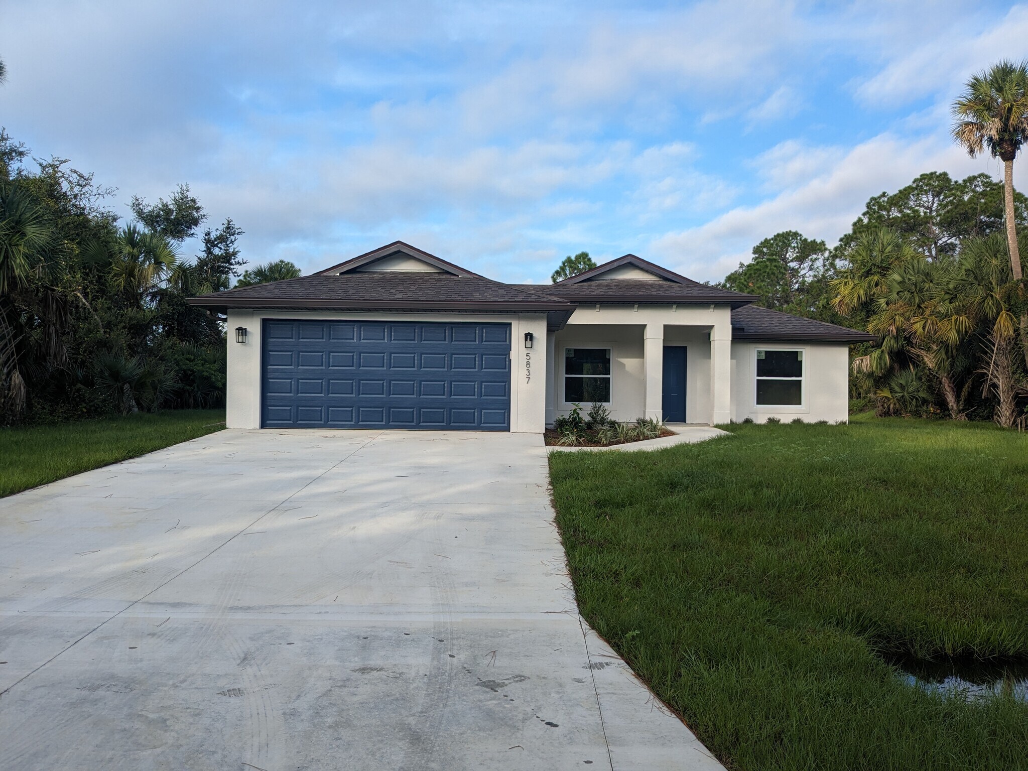 Building Photo - 5837 Babian Rd