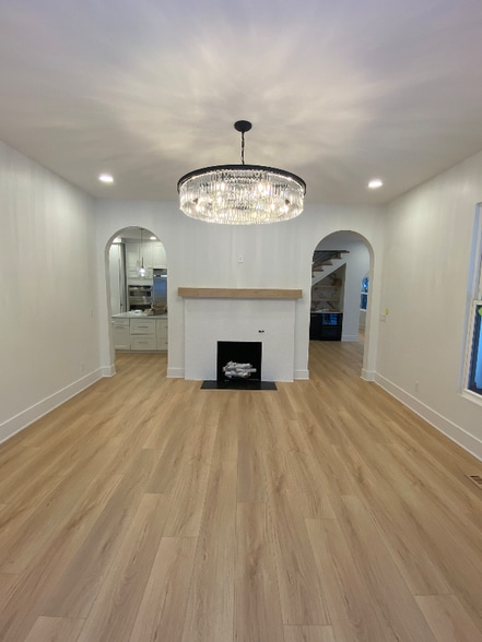 Building Photo - 421 S Union St