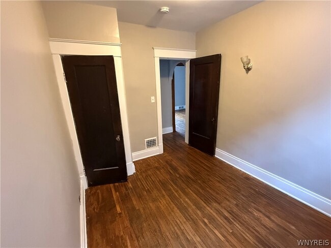 Building Photo - 319 Bryant St