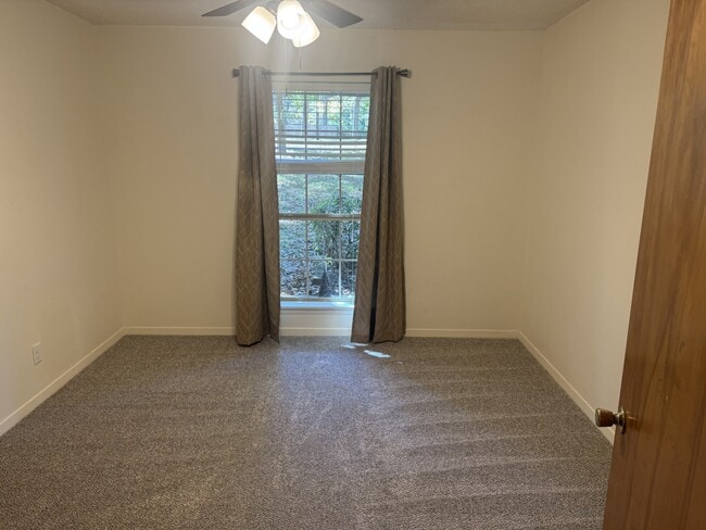 Building Photo - 2962 Mockingbird Ln