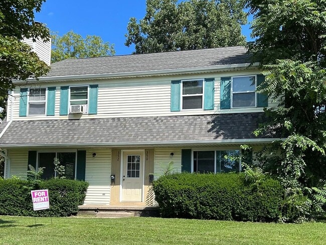 Building Photo - 350 Spartan Ave