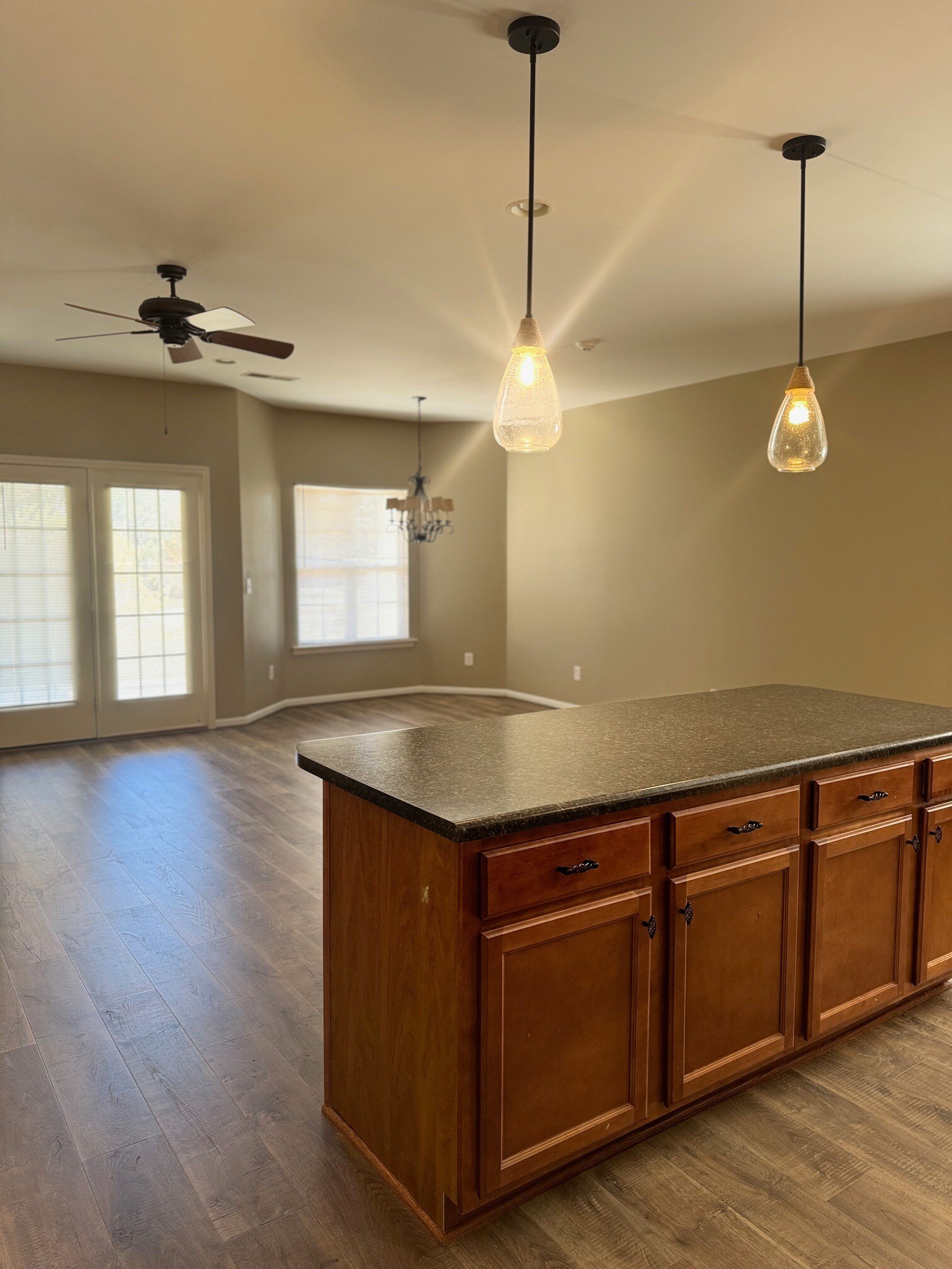 Building Photo - 1017 Fairbank Ln