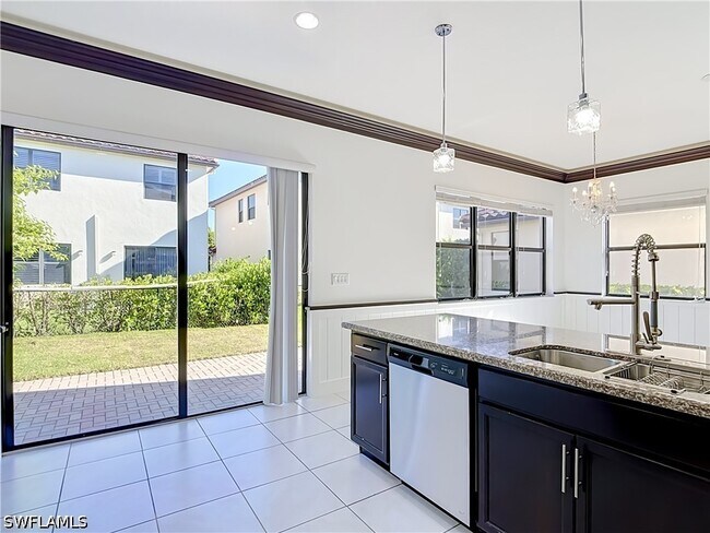 Building Photo - 5462 Useppa Dr