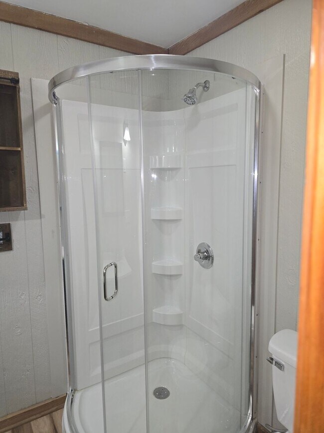 Building Photo - Hilltop Retreat with Stunning Views – Fully Remodeled 3BR/2BA Home