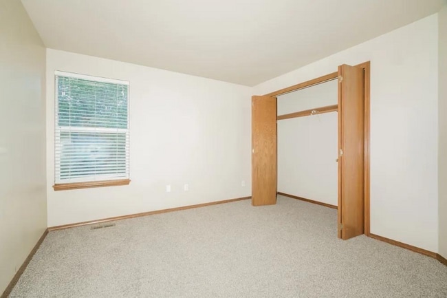 Primary Photo - 32728 17th Ave SW