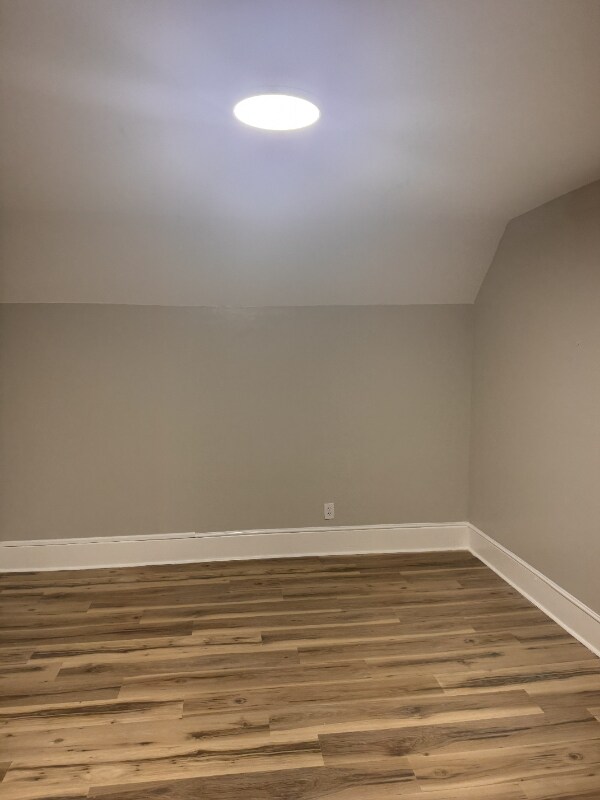 Building Photo - 537 W Auburn Ave