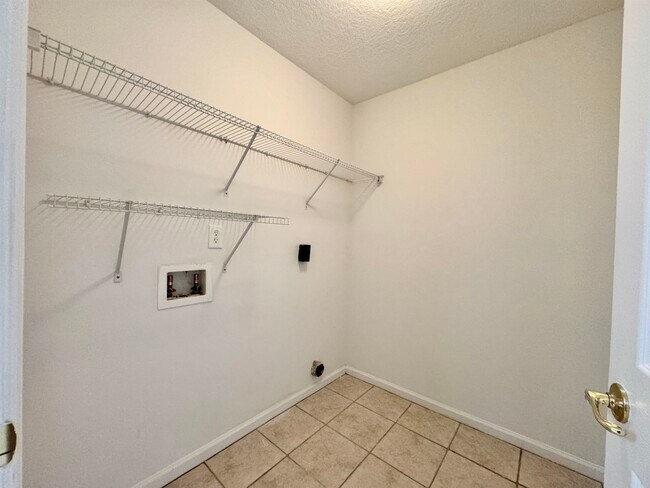 Building Photo - 1012 Arbor Trails Ct